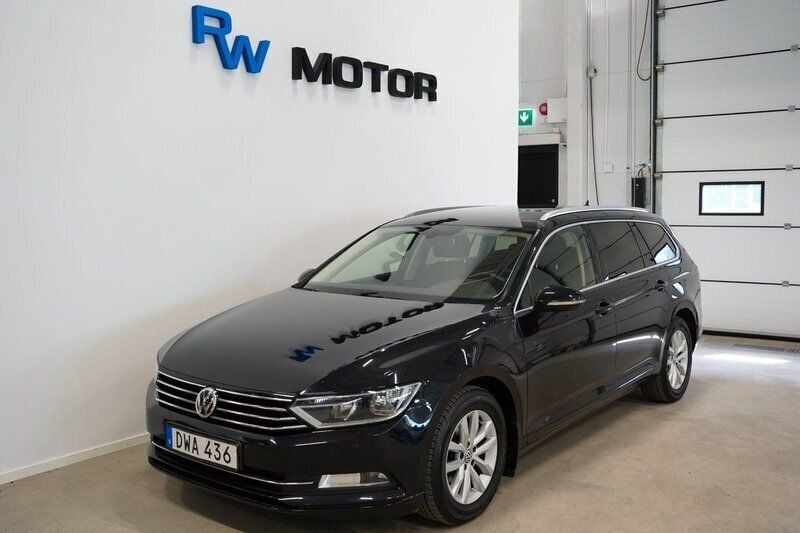 Svart Begagnad 2014 VW Passat Kombi | 144 800 kr (Bra pris) - Bild 1/4