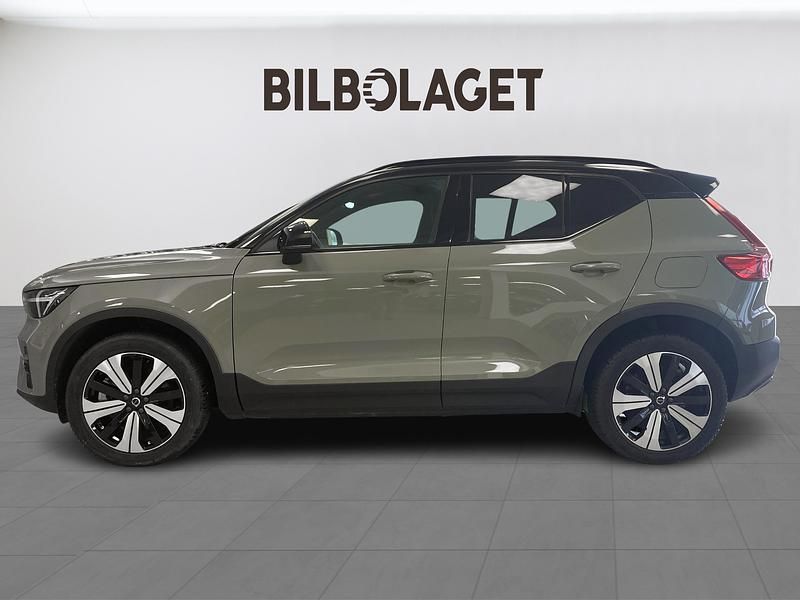 Begagnad Volvo XC40 Plus 175 kW (238 HK) 2022 Grön SUV