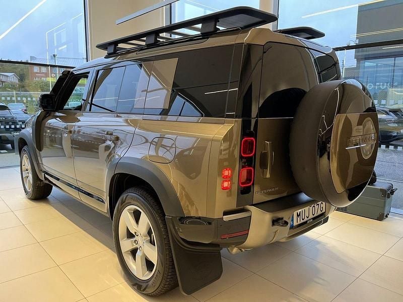 Ny Land Rover Defender SE Dynamic 300 HK (220 kW) 2025 Brun (gondwana stone metallic) SUV
