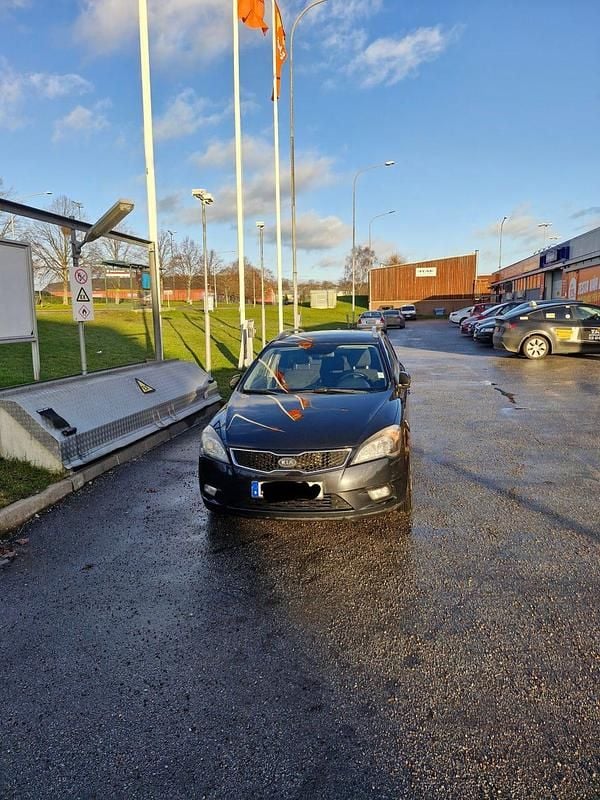 Begagnad 2012 Kia Ceed Sportswagon Kombi | 49 000 kr (Superpris) - Bild 1/4