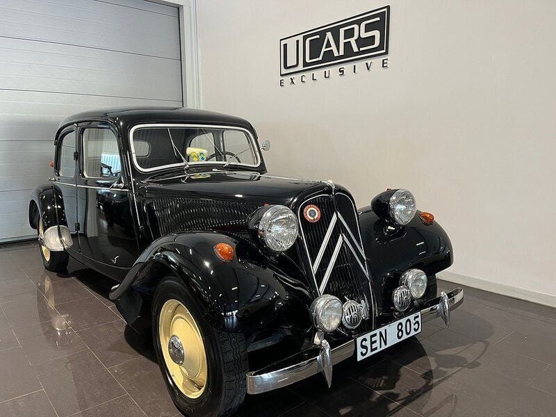 Svart Begagnad 1955 Citroën Traction Avant Kombi | 225 000 kr - Bild 1/4