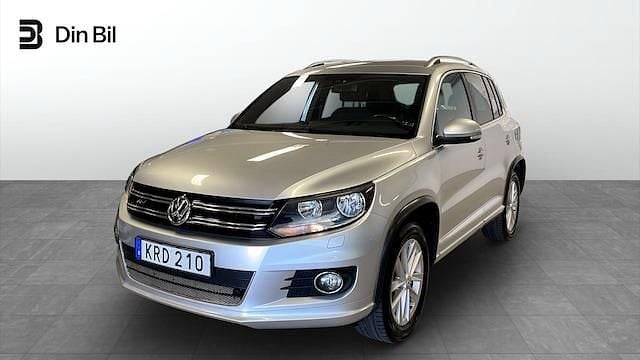 Silver (reflex silver metallic) Begagnad 2014 VW Tiguan R-line SUV | 139 900 kr (Marknadspris) - Bild 1/4