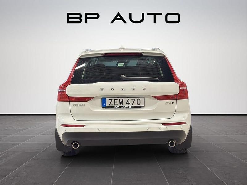 Begagnad Volvo XC60 Momentum 190 HK (139 kW) 2018 Vit SUV