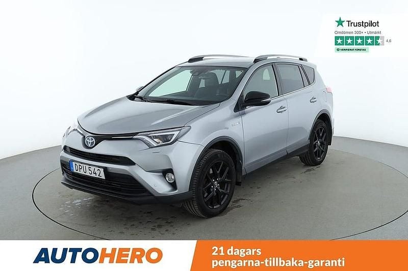 Silver Begagnad 2018 Toyota RAV4 Hybrid Edition SUV | 214 000 kr (Marknadspris) - Bild 1/4