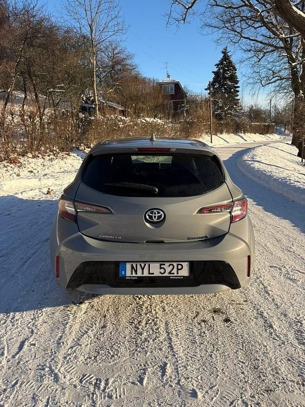 Begagnad Toyota Corolla Hybrid 122 HK (89 kW) 2020