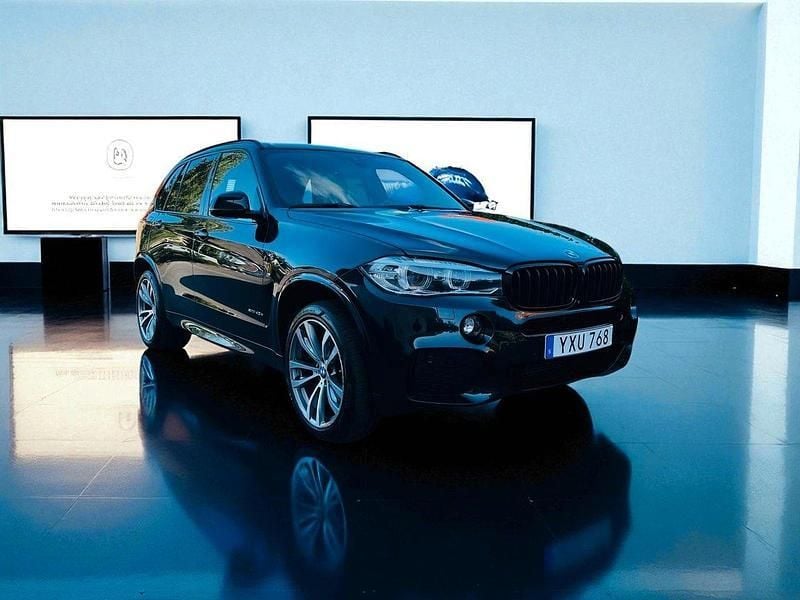 Svart Begagnad 2017 BMW X5 M Sport SUV | 390 900 kr (Lite dyr) - Bild 1/4