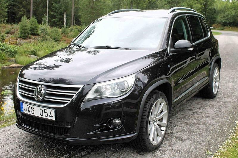 Svart Begagnad 2009 VW Tiguan Sportline SUV | 78 000 kr (Marknadspris) - Bild 1/4