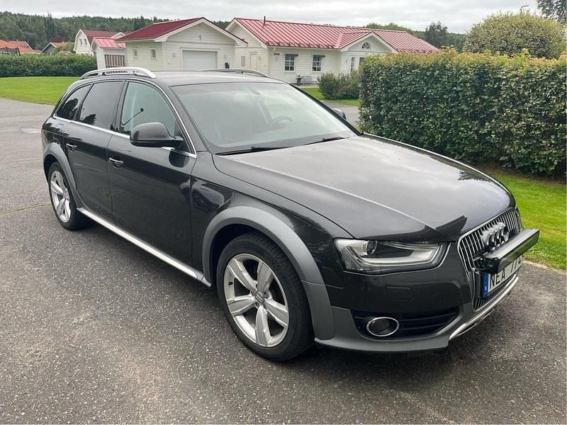 Grå Begagnad 2013 Audi A4 Allroad Kombi | 103 000 kr (Superpris) - Bild 1/4
