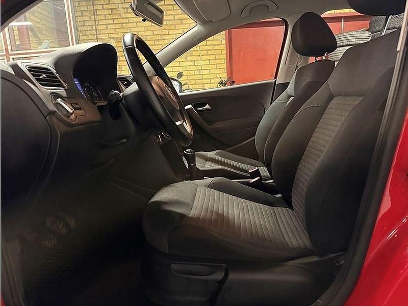 Begagnad VW Polo R-line Edition 90 HK (66 kW) 2014 Röd