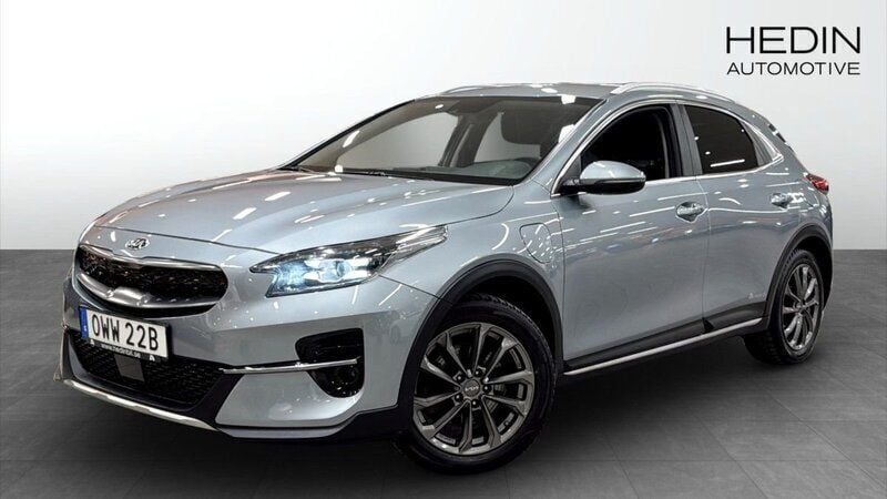 Grå (grey) Begagnad 2021 Kia XCeed 3 SUV | 239 900 kr (Marknadspris) - Bild 1/4