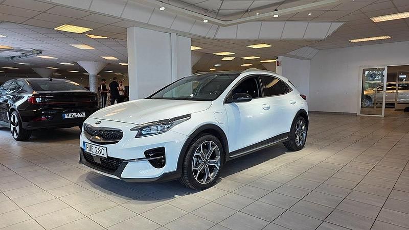 Vit Begagnad 2020 Kia XCeed 2 SUV | 259 900 kr (Marknadspris) - Bild 1/4