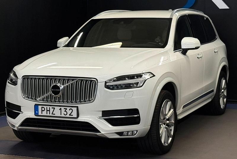 Begagnad Volvo XC90 Inscription 191 HK (140 kW) 2017 Vit SUV