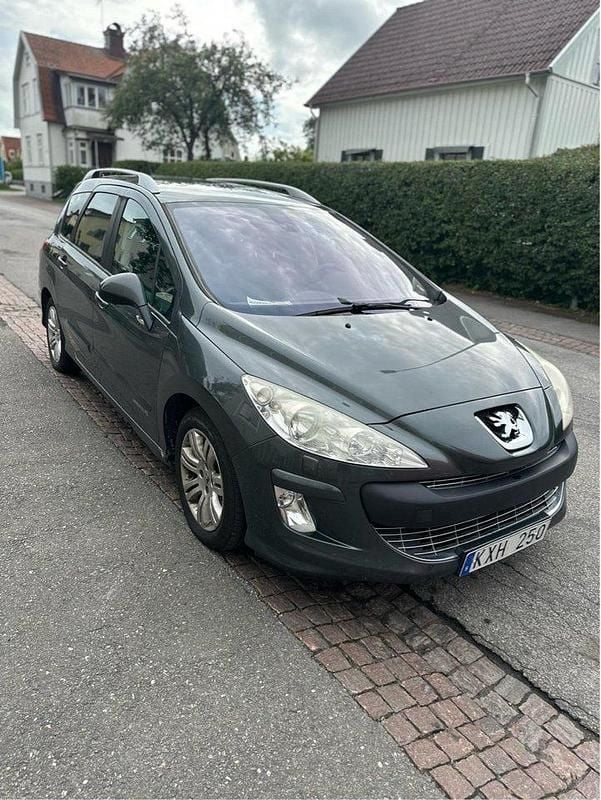 Grå Begagnad 2010 Peugeot 308 Kombi | 17 000 kr (Bra pris) - Bild 1/4