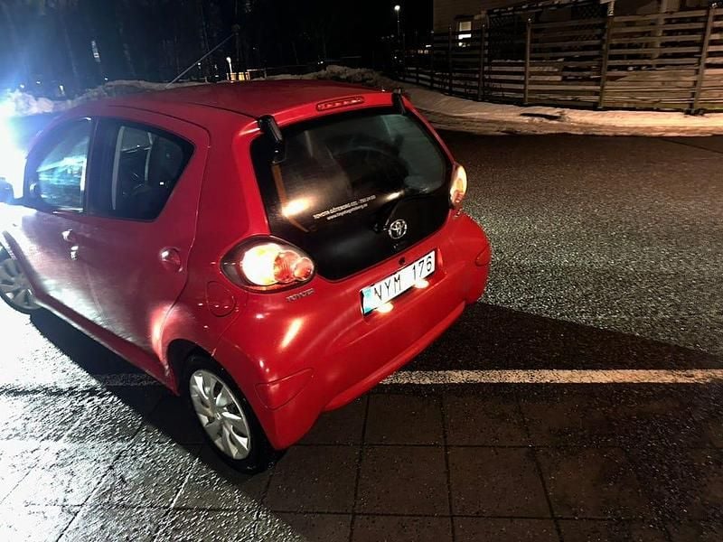 Begagnad Toyota Aygo 68 HK (50 kW) 2013 Halvkombi