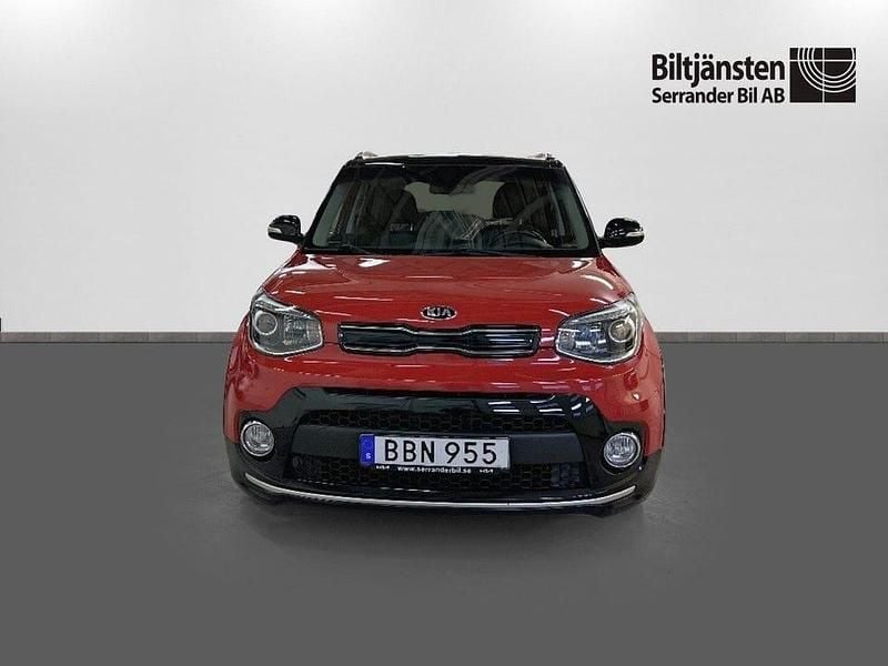 Begagnad Kia Soul 136 HK (100 kW) 2016 Röd SUV