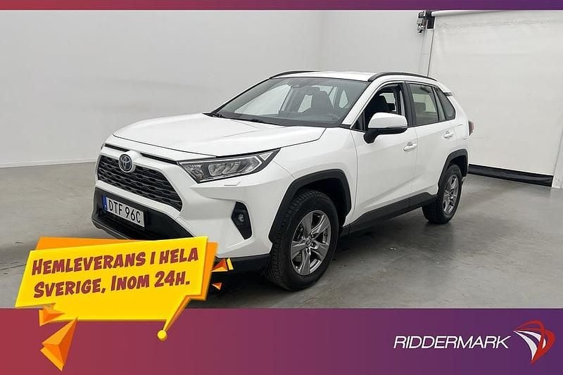 Vit Begagnad 2022 Toyota RAV4 Hybrid Active SUV | 334 800 kr (Marknadspris) - Bild 1/3