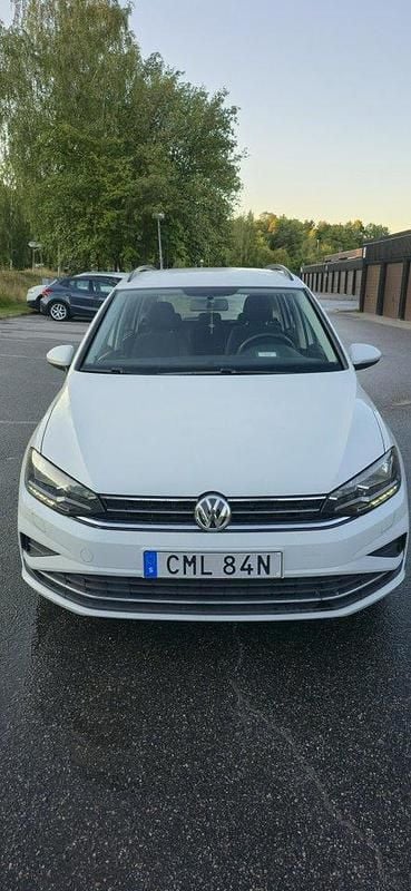 Vit Begagnad 2019 VW Golf VII GT Halvkombi | 170 000 kr (Marknadspris) - Bild 1/4