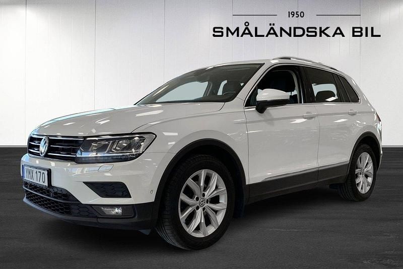 Vit Begagnad 2018 VW Tiguan SUV | 165 900 kr (Marknadspris) - Bild 1/4