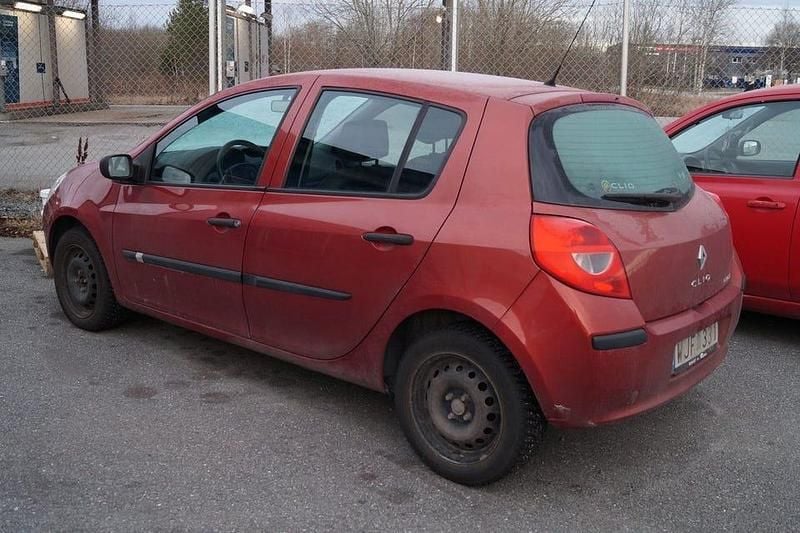 Röd Begagnad 2007 Renault Clio II Halvkombi | 34 900 kr (Lite dyr) - Bild 1/2