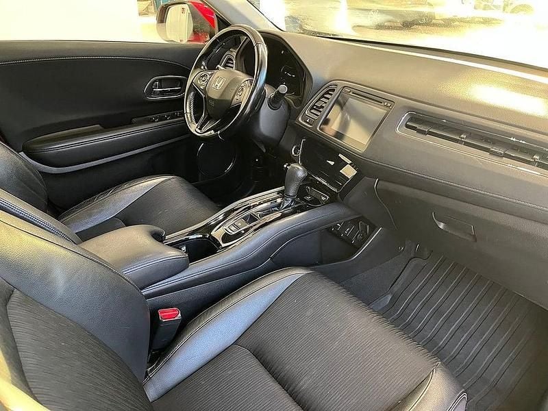 Begagnad Honda HR-V 132 HK (97 kW) 2019 Röd SUV