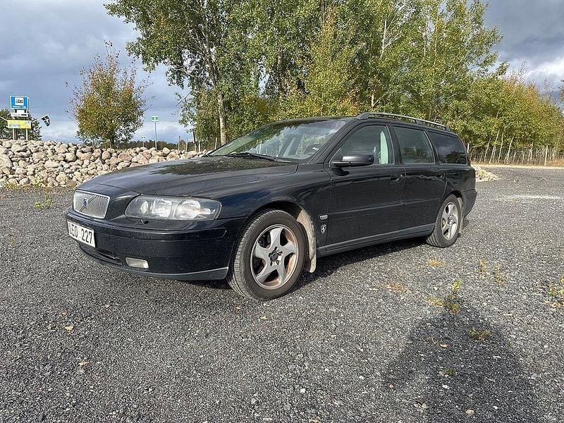 Svart Begagnad 2003 Volvo V70 Business Edition Kombi | 14 900 kr (Bra pris) - Bild 1/4