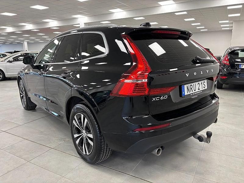 Begagnad Volvo XC60 Momentum 197 HK (144 kW) 2019 Svart SUV