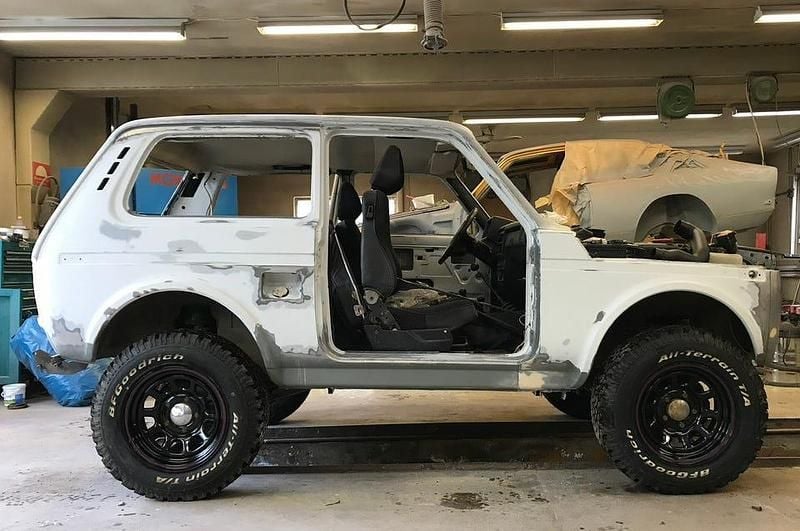 Begagnad Lada niva 82 HK (60 kW) 2005 SUV