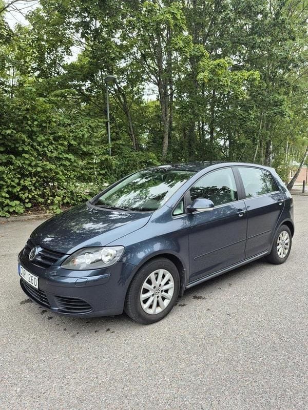 Blå Begagnad 2008 VW Golf Plus Cross Trendline Minibuss | 42 000 kr (Marknadspris) - Bild 1/4