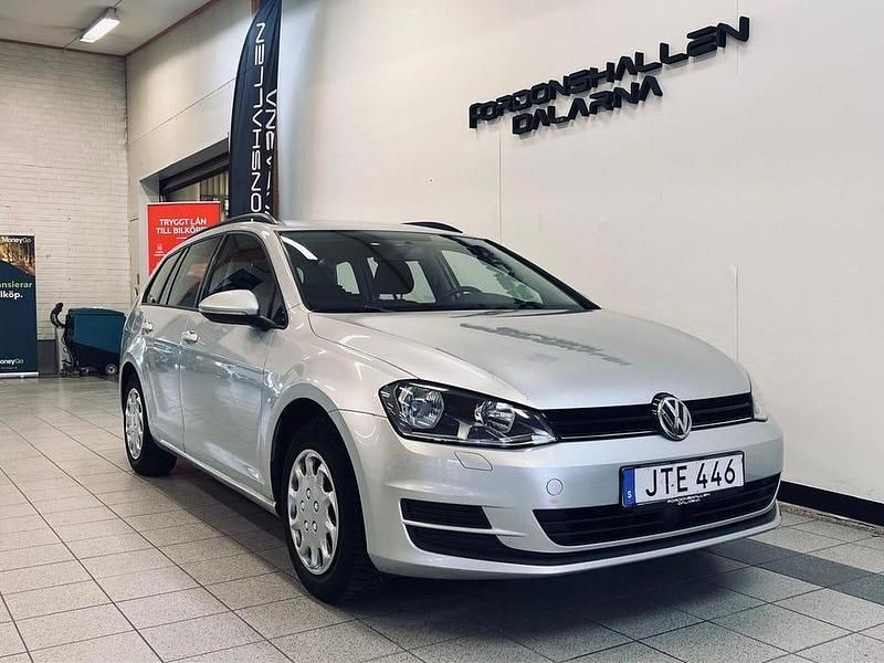 Begagnad VW Golf VII 105 HK (77 kW) 2015 Silver Kombi