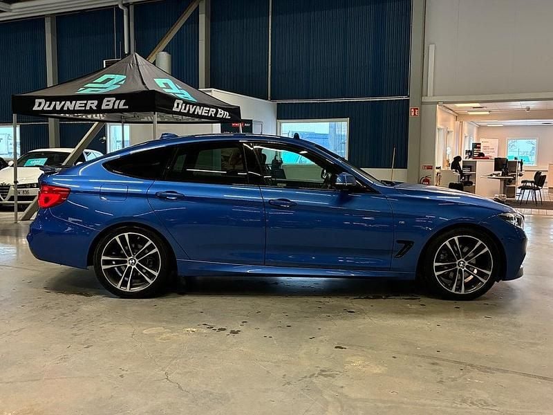 Begagnad BMW 330 2019 Blå