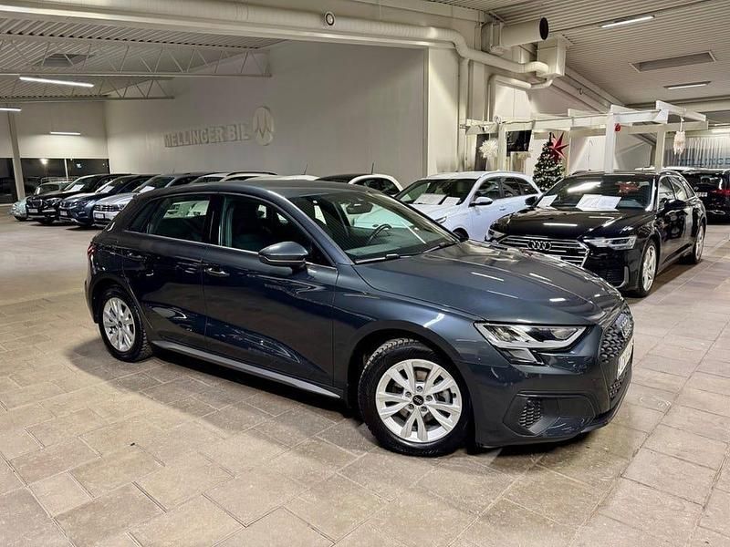 Begagnad Audi A3 150 HK (110 kW) 2022 Manhattan grey metallic Sedan