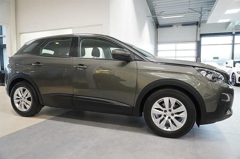 Begagnad Peugeot 3008 Active 131 HK (96 kW) 2018 Mgrön SUV