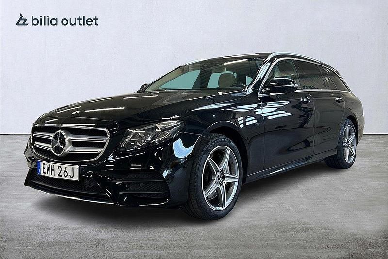 Svart Begagnad 2019 Mercedes E300 AMG Kombi | 299 900 kr (Dyr) - Bild 1/4