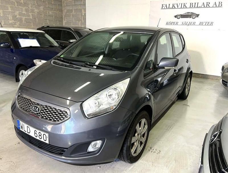 Begagnad Kia Venga Comfort 90 HK (66 kW) 2011 Grå Halvkombi