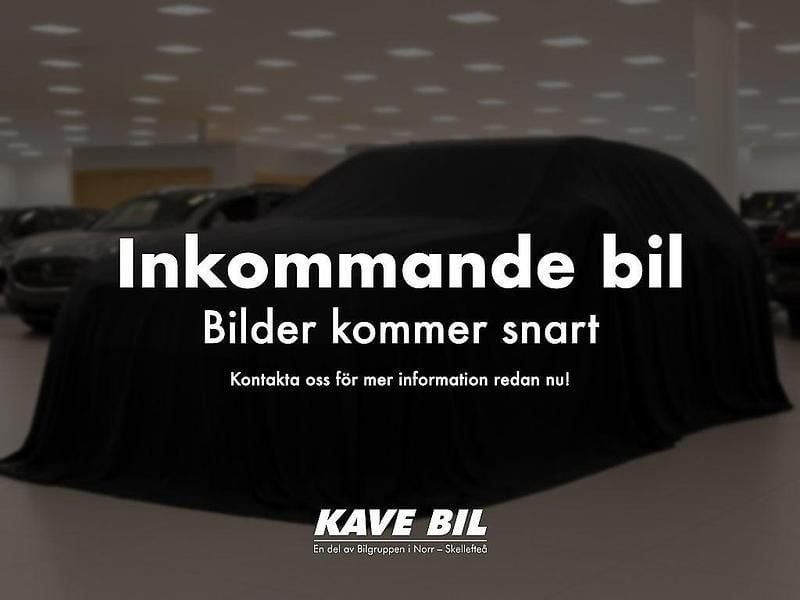 Vit Begagnad 2016 Toyota Avensis Active Kombi | 139 900 kr (Marknadspris) - Bild 1/1