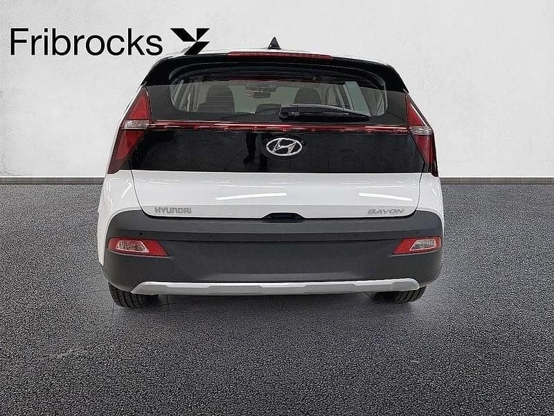 Begagnad Hyundai Bayon Essential 84 HK (61 kW) 2023 Atlas white SUV