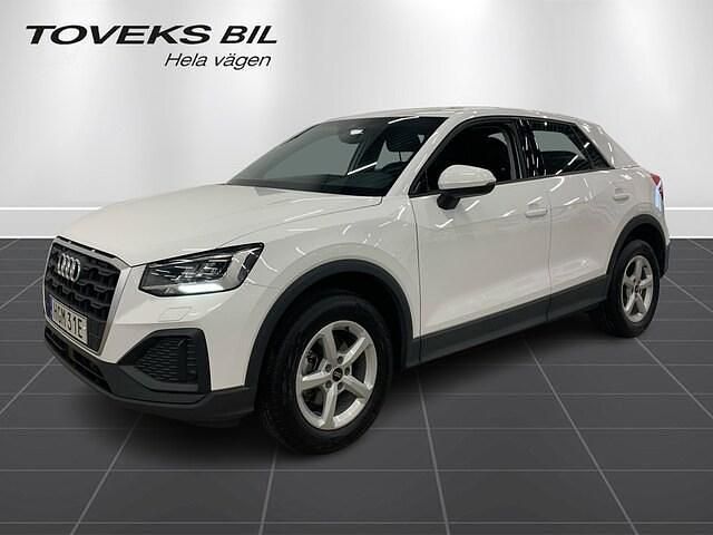 Vit (arkonavit) Begagnad 2024 Audi Q2 Proline SUV | 299 900 kr (Lite dyr) - Bild 1/4