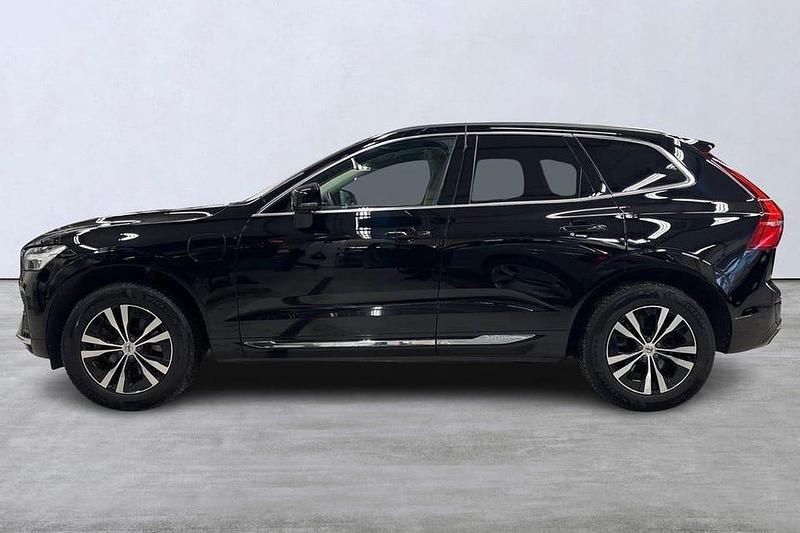 Begagnad Volvo XC60 Core 355 HK (261 kW) 2023 Svart SUV