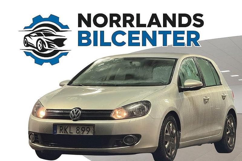 Ljusgrå Begagnad 2009 VW Golf VI Halvkombi | 53 000 kr (Marknadspris) - Bild 1/4