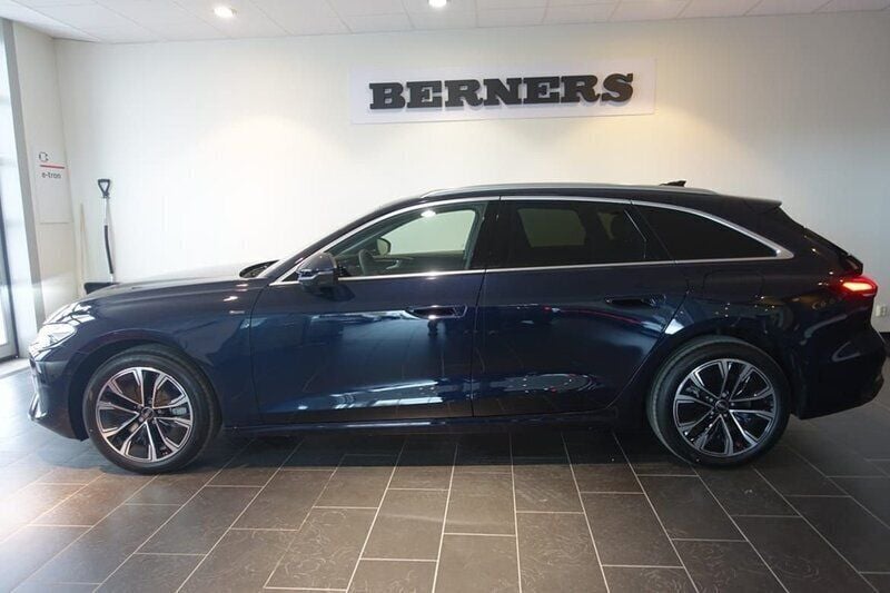 Blå Ny 2025 Audi A5 Proline Sportkupé | 644 900 kr - Bild 1/4