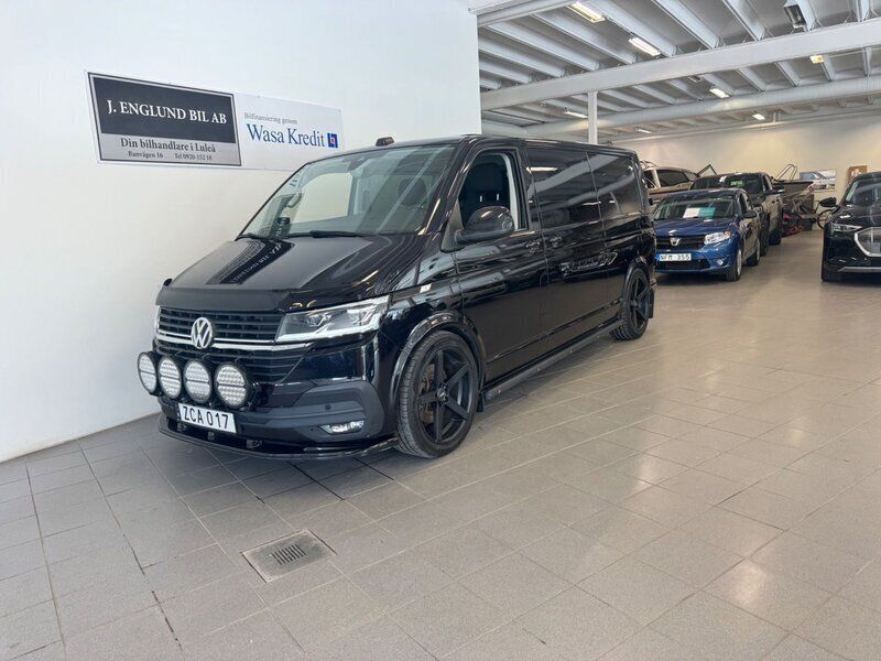 Svart Begagnad 2021 VW T6.1 Van | 699 900 kr - Bild 1/4