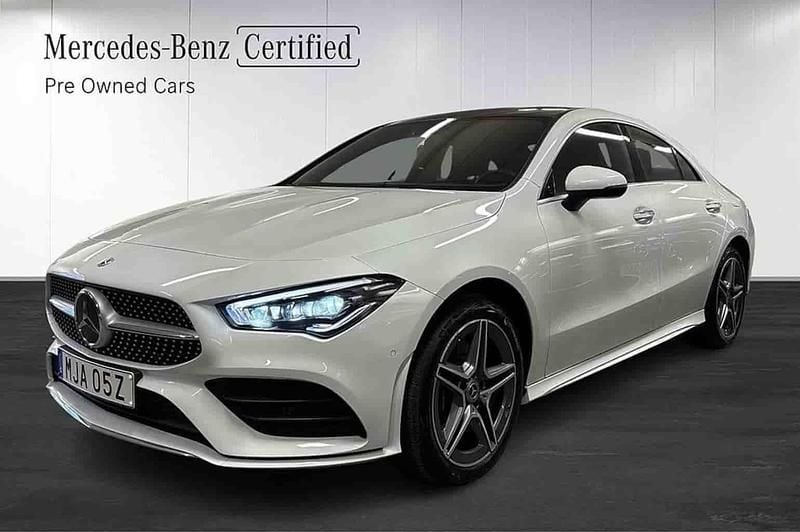 Begagnad Mercedes CLA250e 2023 Vit Sedan