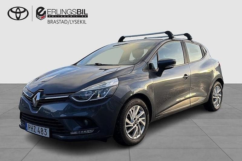 Begagnad Renault Clio IV Expression 73 HK (53 kW) 2017 Grå Halvkombi