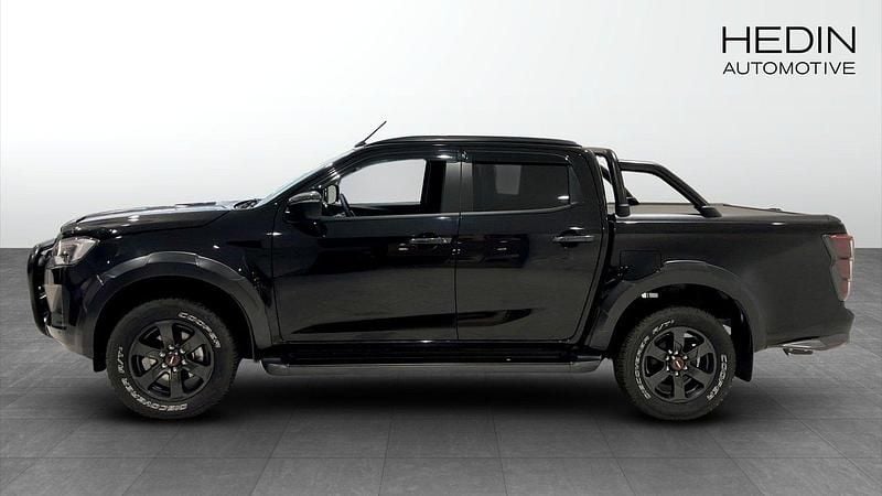 Svart (black) Begagnad 2024 Isuzu D-Max Van | 843 000 kr - Bild 1/4
