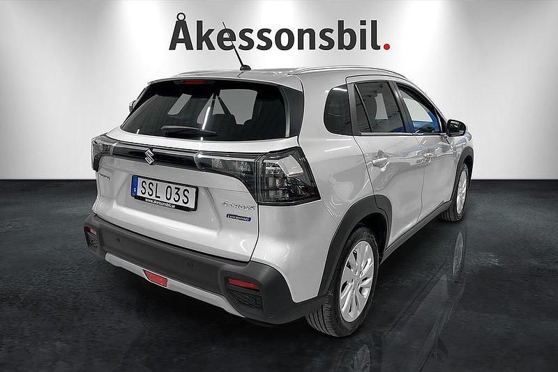 Begagnad Suzuki SX4 S-Cross 102 HK (75 kW) 2023 Grå Kombi