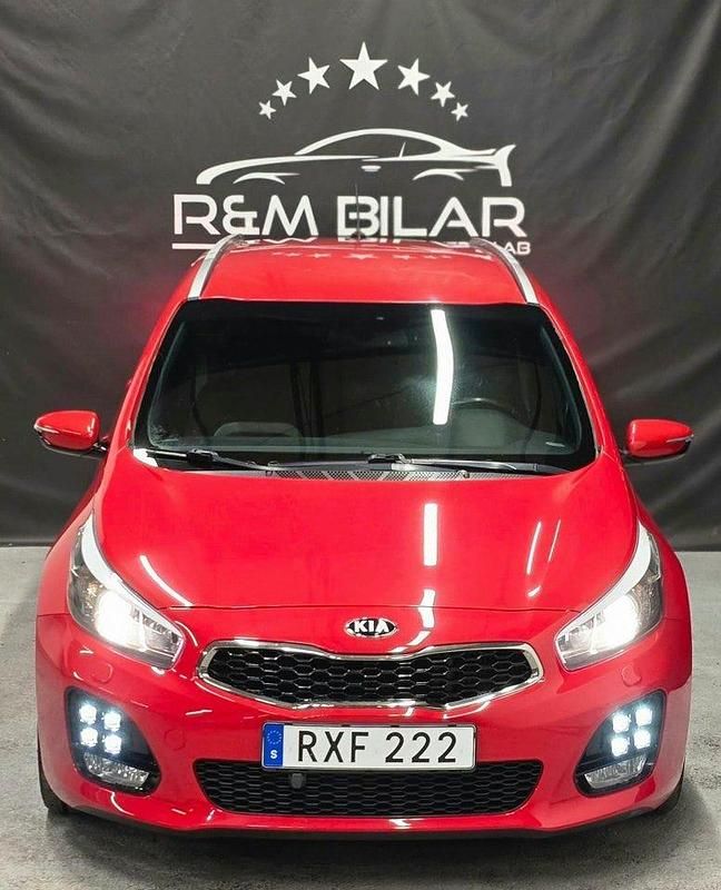 Begagnad Kia Ceed GT-Line 136 HK (100 kW) 2016 Röd Halvkombi