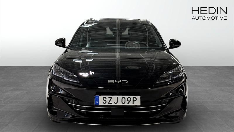 Ny BYD Seal Comfort 98 HK (72 kW) 2025 Svart Halvkombi
