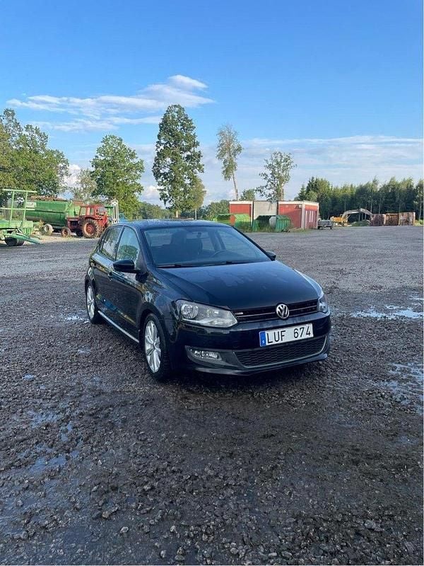 Svart Begagnad 2012 VW Polo GT Halvkombi | 39 000 kr (Bra pris) - Bild 1/4