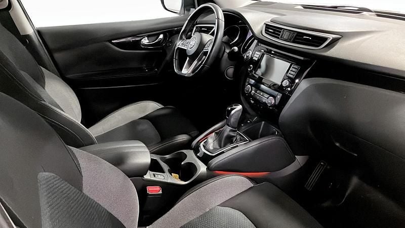 Begagnad Nissan Qashqai N-Connecta 159 HK (116 kW) 2019 Svart SUV