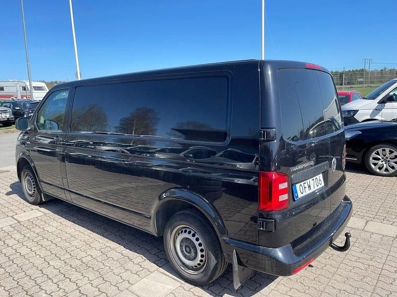 Begagnad VW T6 102 HK (75 kW) 2017 Svart Van